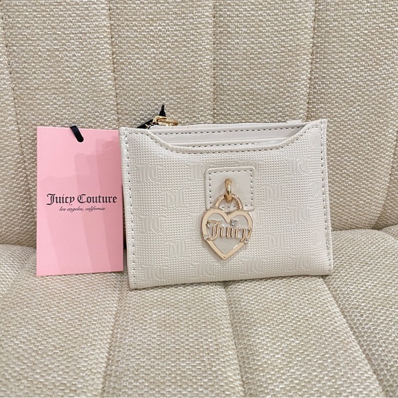 Juicy Couture Handbags - NEW Juicy Couture‎ Cream Monogram Bifold Wallet Cardholder Set Heart Charm